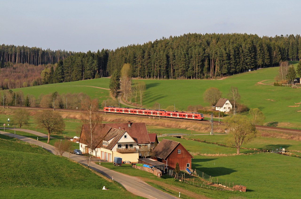 http://badische-schwarzwaldbahn.de/DSO/B126.jpg