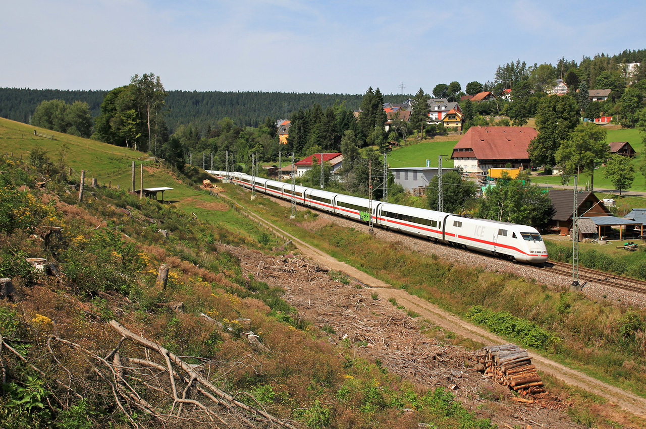 http://badische-schwarzwaldbahn.de/DSO/B289.jpg