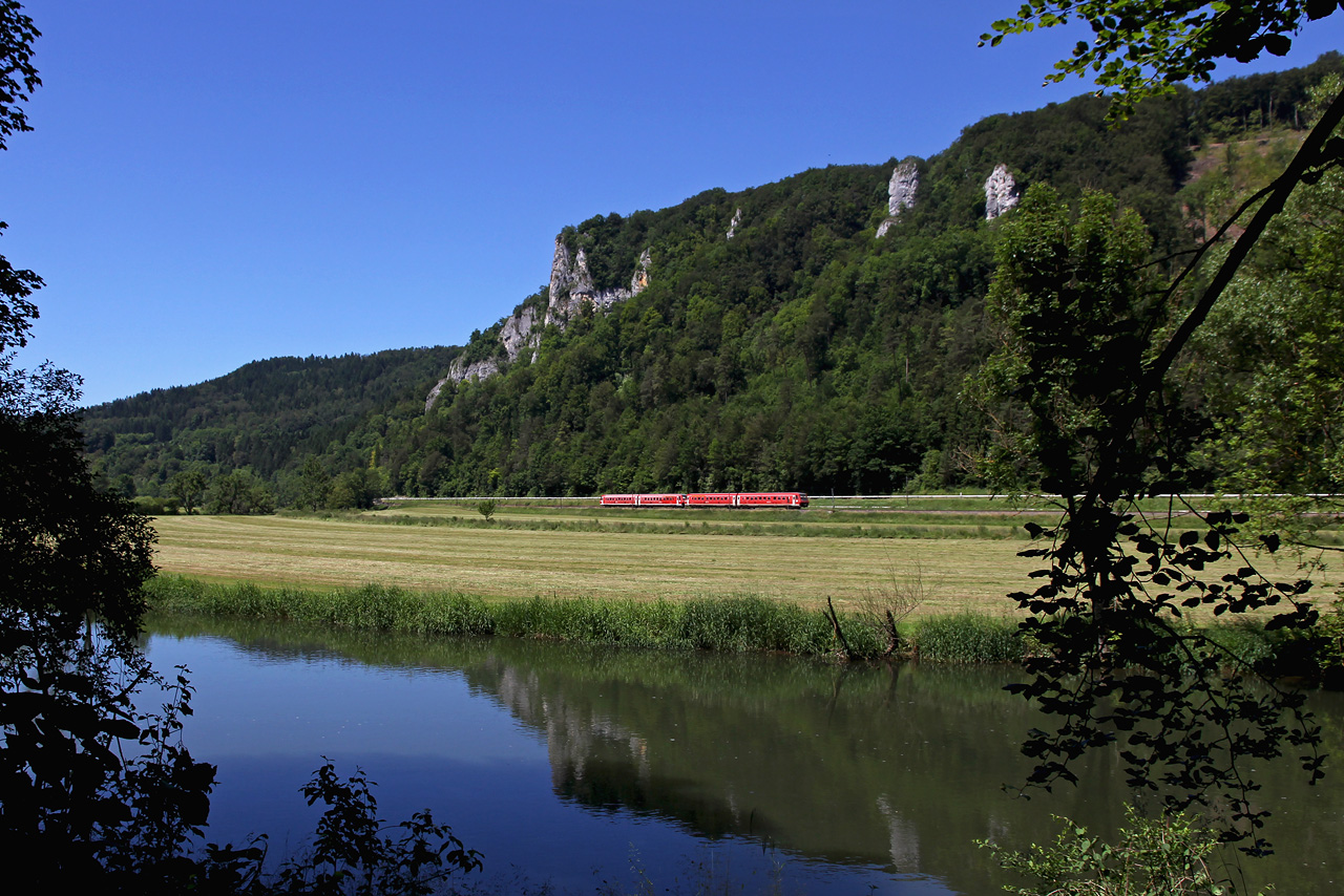 http://badische-schwarzwaldbahn.de/DSO/C678.jpg