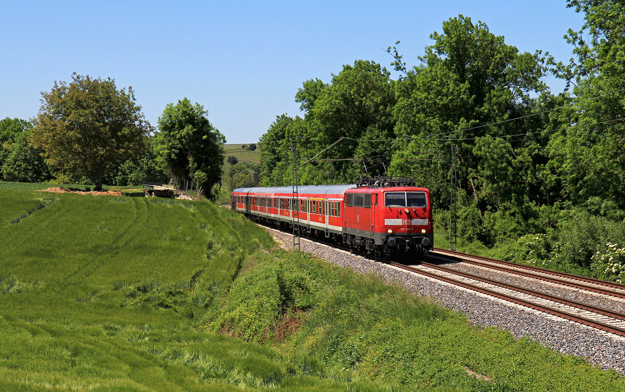 http://badische-schwarzwaldbahn.de/DSO/Z411.jpg